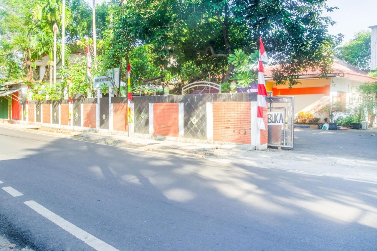 Urbanview Hotel Minongga Pondok Labu By Reddoorz ジャカルタ エクステリア 写真