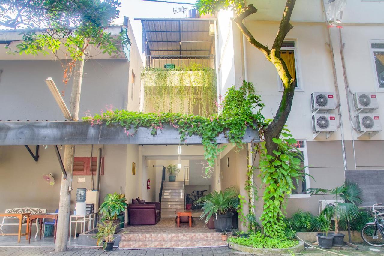 Urbanview Hotel Minongga Pondok Labu By Reddoorz ジャカルタ エクステリア 写真