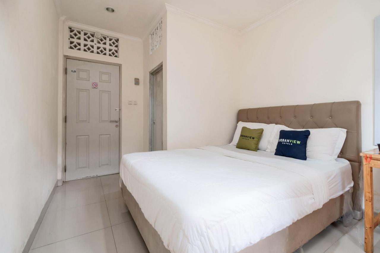 Urbanview Hotel Minongga Pondok Labu By Reddoorz ジャカルタ エクステリア 写真