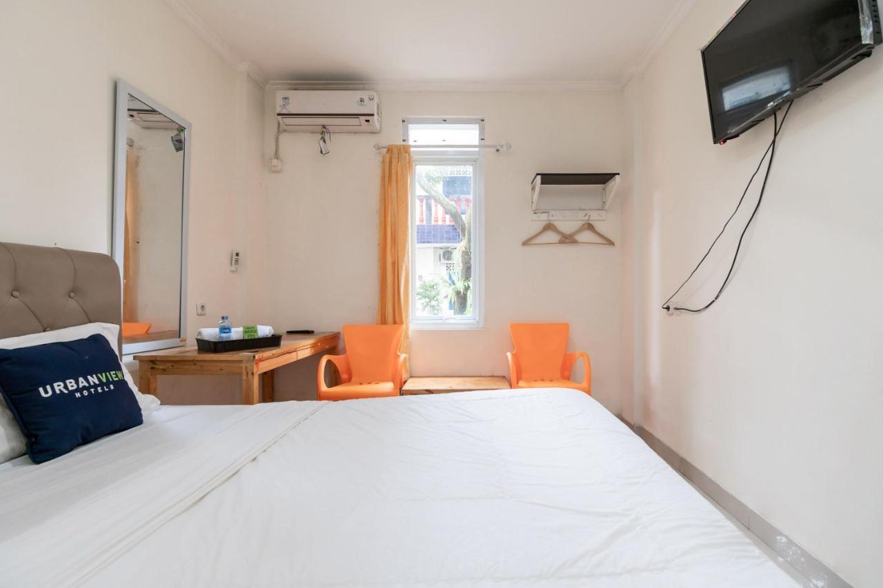 Urbanview Hotel Minongga Pondok Labu By Reddoorz ジャカルタ エクステリア 写真