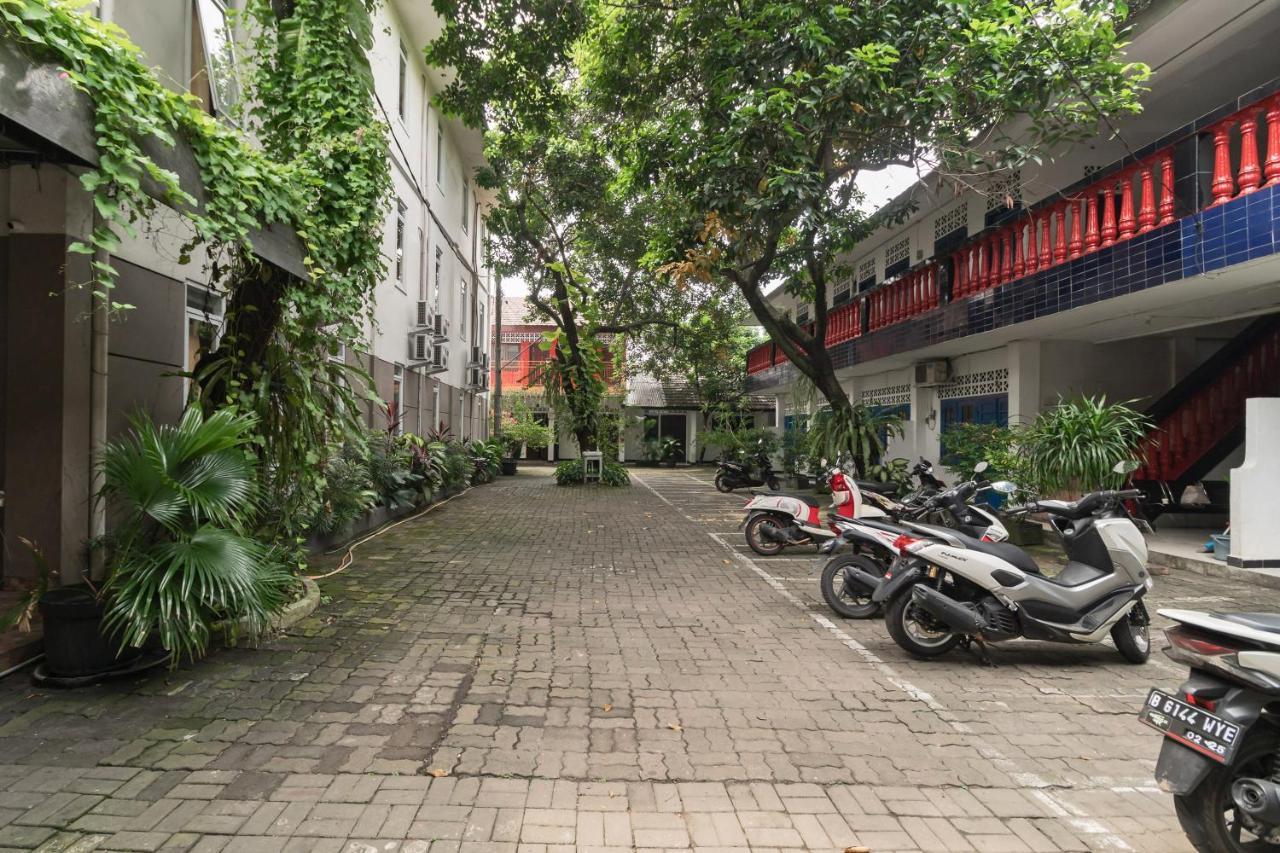Urbanview Hotel Minongga Pondok Labu By Reddoorz ジャカルタ エクステリア 写真