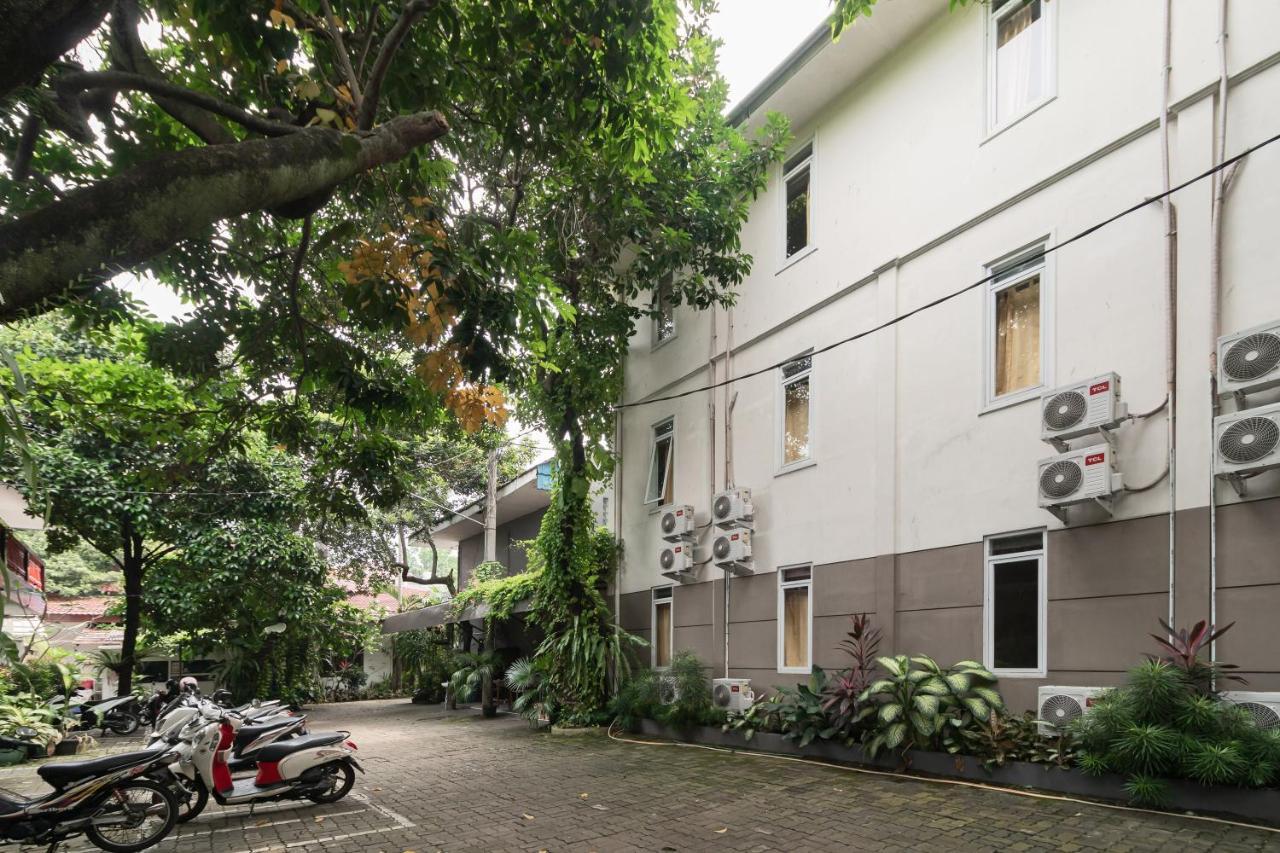Urbanview Hotel Minongga Pondok Labu By Reddoorz ジャカルタ エクステリア 写真