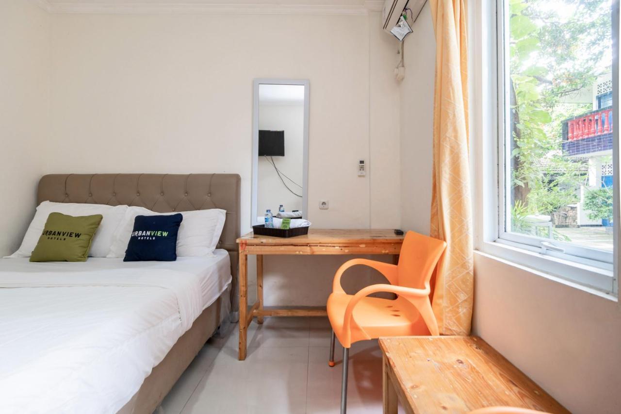 Urbanview Hotel Minongga Pondok Labu By Reddoorz ジャカルタ エクステリア 写真